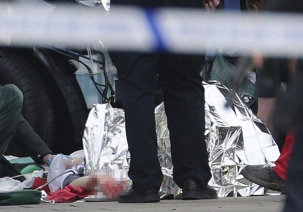 英国会遭恐攻死伤严重。 （图／载自美联社）
