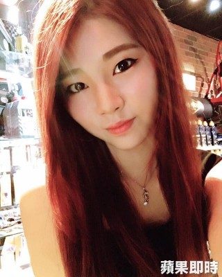女大生一直有个梦想,希望站在伸展台上,从事模特儿工作。