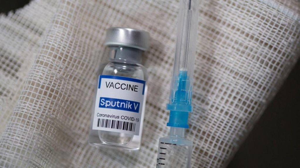 俄罗斯Sputnik V比Pfizer 对抗Omicron病毒好?! 专家:效力可增83%!